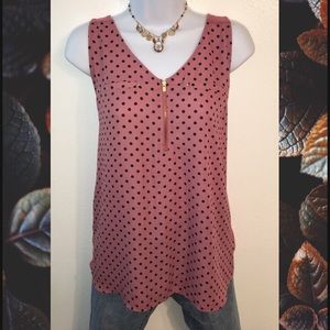 Iz BYER sleeveless top-pink&black dot-Woman Sz XL